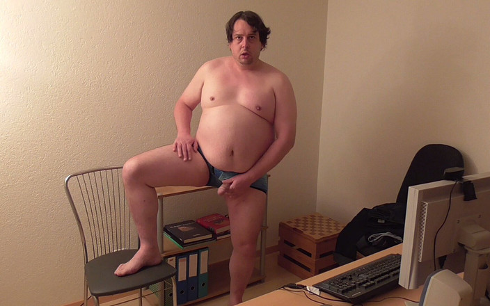 Pascal Dichter: Pasci ofiste edepsiz şeyler yapıyor