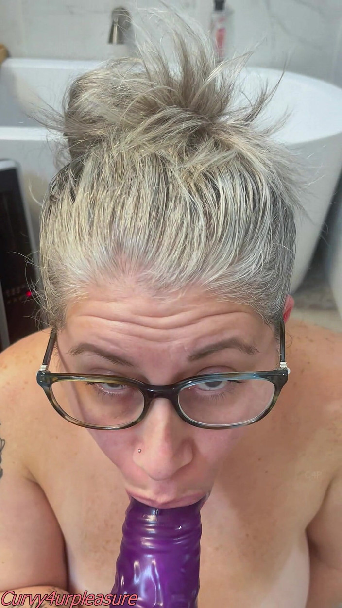 Curvy4urpleasure: Pieprzę I Ssę Twojego Dużego Kutasa, aż Mnie Spust