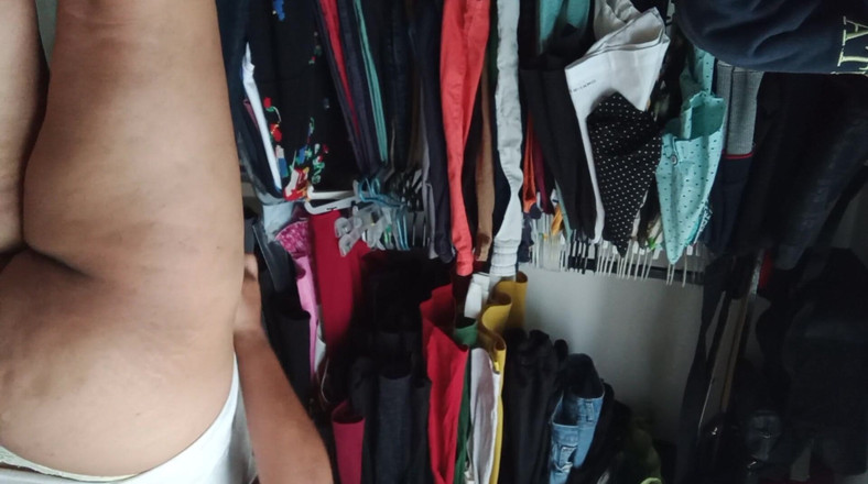 Karmicoxv: Pulchna żona filmuje się dla męża w bieliźnie