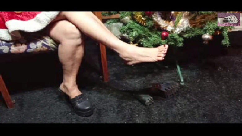 Casal Gresopio BDSM: Mama Crăciun, Dominatrixa 6