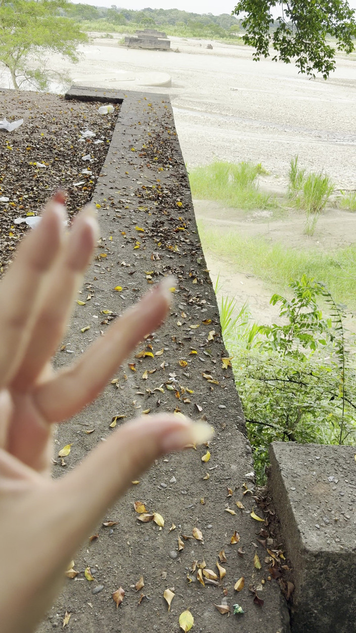 camilita111: Colombian Girl Masturbates in Public on the Street