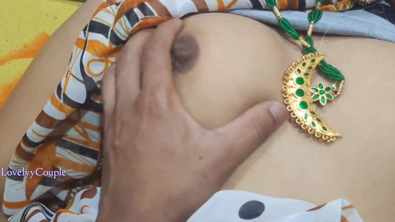 LovelyyCouple: Indický chlap ošukal svou tchyni