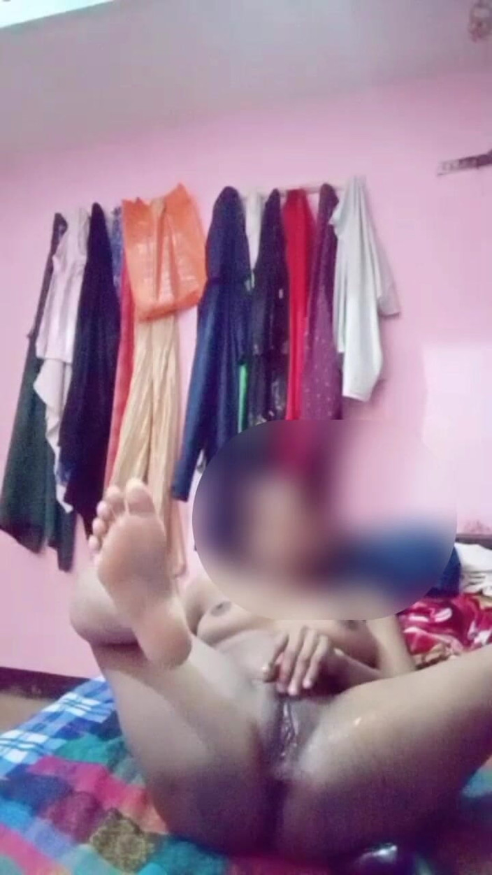 Anuttar: GFファックディルド