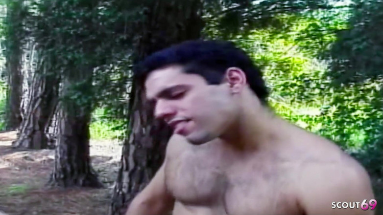 Shemale TS Collection: Руду транссексуалку анально відтрахали хлопці в тріо на відкритому повітрі