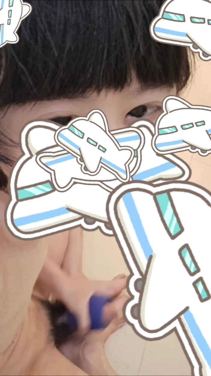 lovelyboyvideo0: Lovelyboyvideo Cute Male Airplane Face Masturbates Loudly with a Through-type...