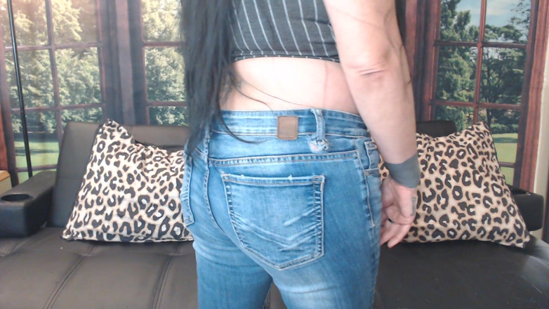 Abby Anna: Jeans ass shake &amp; clench