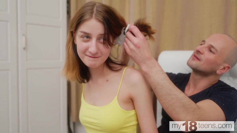 My 18 Teens: ผู้ชายหัวล้านให้ดูดควยแล้วเย็ดทุท่า