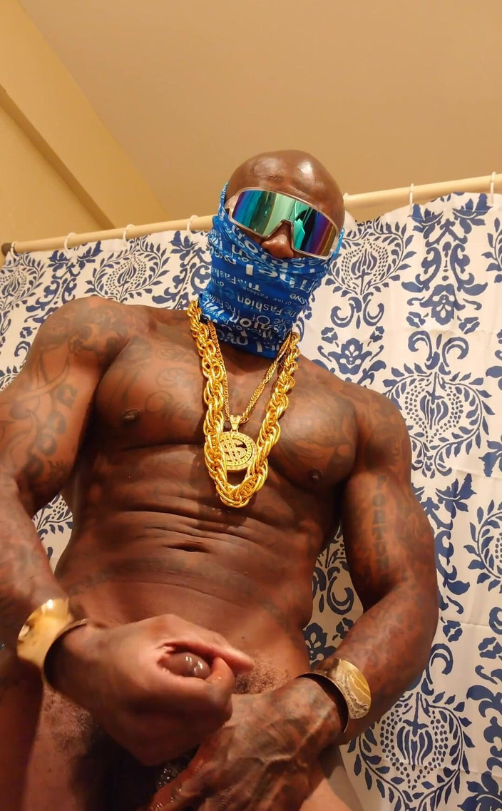 Hallelujah Johnson: Gen ein Khan Khan von Khan streichelt seinen schwanz, cummin