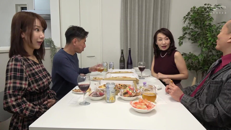 Raptor Inc: 내가 섹스를 요청할 때 그것은 귀여운 것으로 밝혀졌다