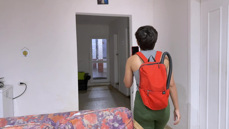 SugarPose: ジャスミンのゴーストバスターとしての初日