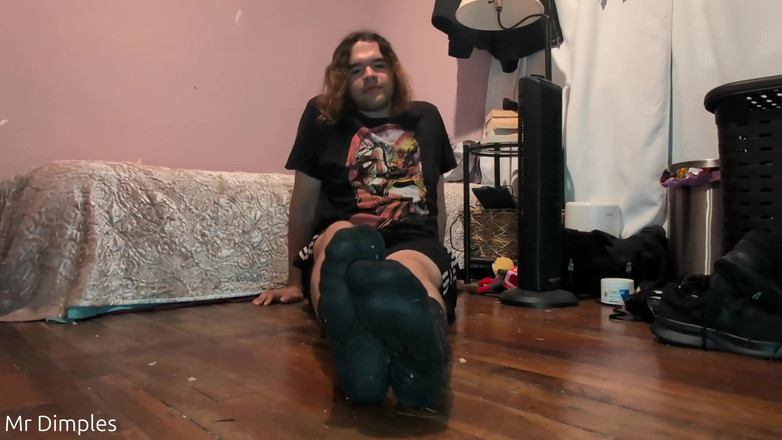 Mr Dimples: Pieds et cul après l’entraînement, coaching masturbatoire !