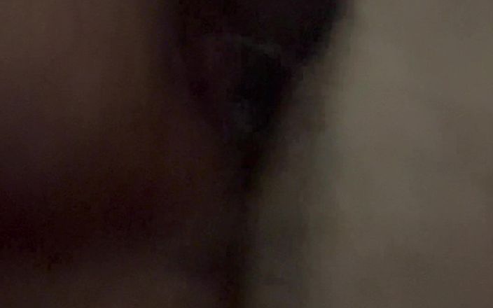BlackMummy: 나는 드뎌 내 이웃을 따먹을 수 있었고, 그녀의 보지는 많이 뚝뚝 떨어지게 했어