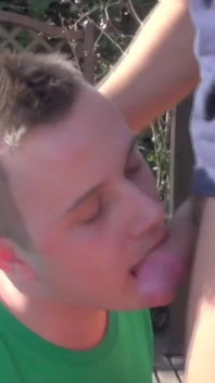 Frencyh twink fucked by Hreh Centuri in the outdoor garden exhib