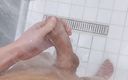 Alex Davey: Horny Boy Taking Shower