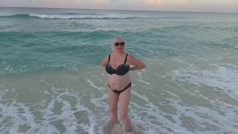 Mature Wanker: Pure Vicky Pension Rush Private XXX Clips