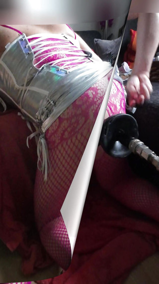 One2chris: Crossdresser Sex Machine Fisting and Dildo Fucking