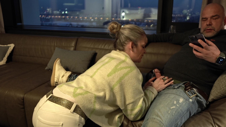 Sabdeluxe: Uctívání nohou s ponožkami