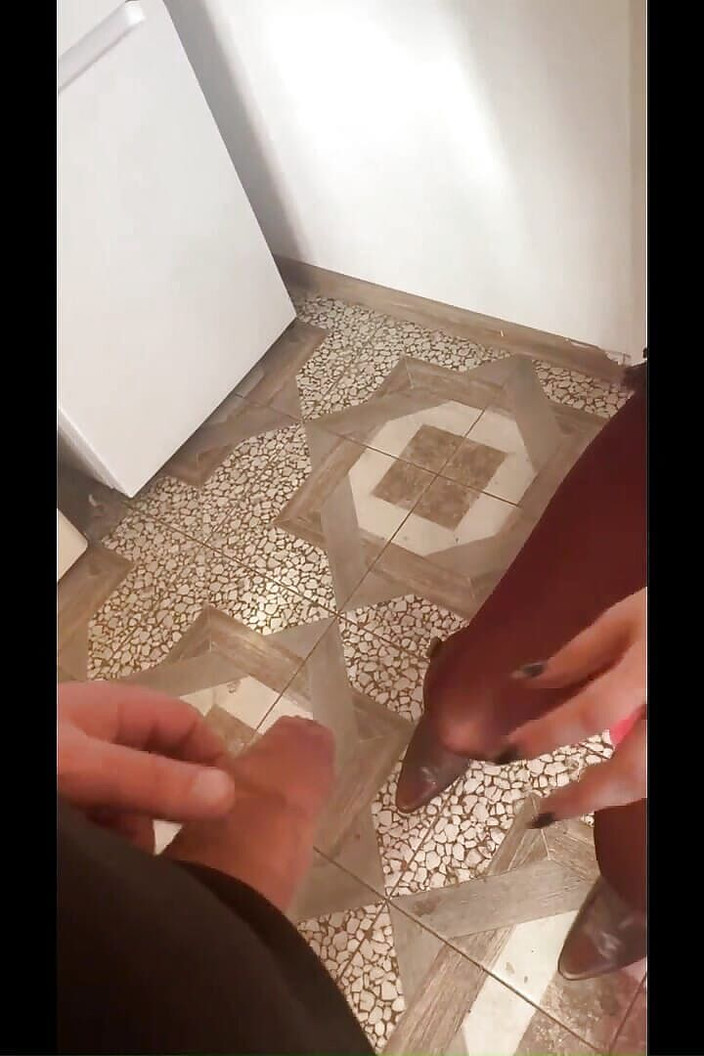 MilfyCalla: 熟女的历险记 第175集口交和性交 合集 第2部分