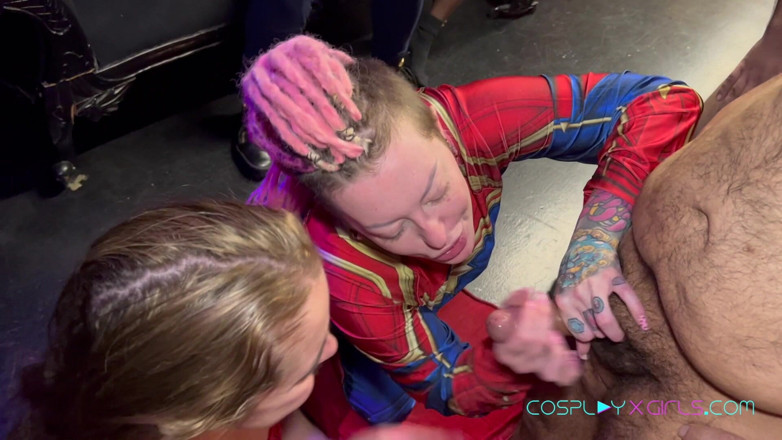 CosplayXGirls: Captain Marvel &amp; Spidergirl Gangbang