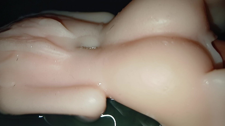 LunaDesire: LunaDesire, 몸집이 작은 아내, 정말 그녀의 룸메이트의 거대한 음경을 원한다.