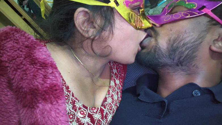 Dreamguys: Desi Hot Wife Kissed with Boobs Sucking, Indian Hot Sexy...