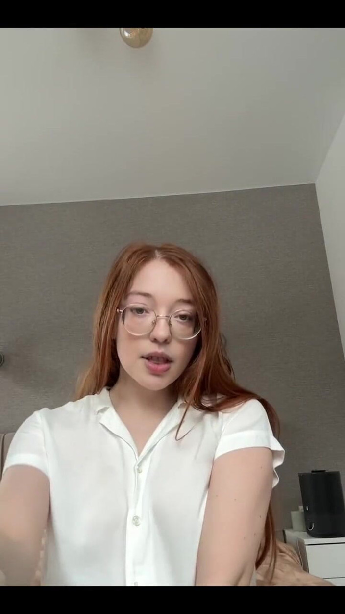 Whitekitten: Lồn đầy lông