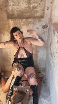Dungeon Slaveslut 1