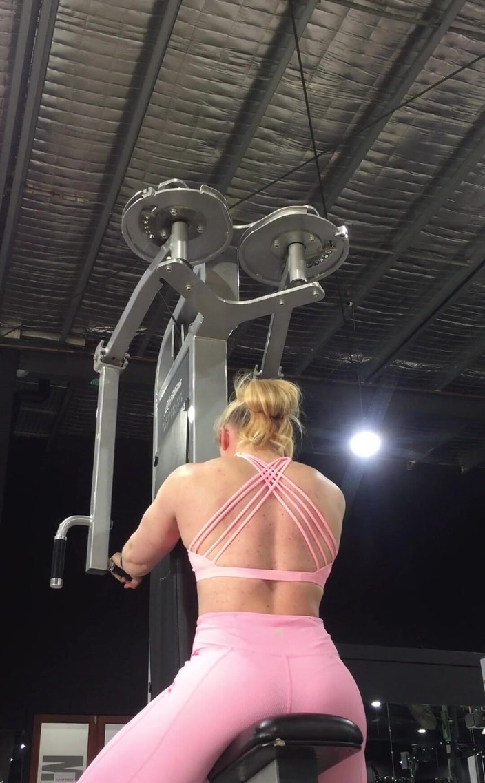 Michellexm: 근육 플렉스 - 8부