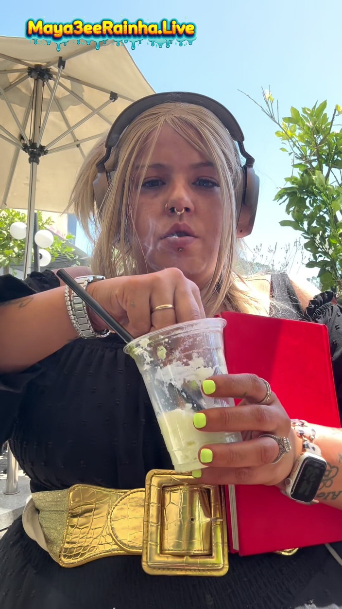 Goddess Maya3ee Rainha: Good Morning, Goddess - Brazilian BBW MILF Outdoor Smoking Ritual