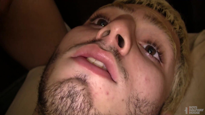 Boys half-way house: Preparazione il suo culo per la prigione