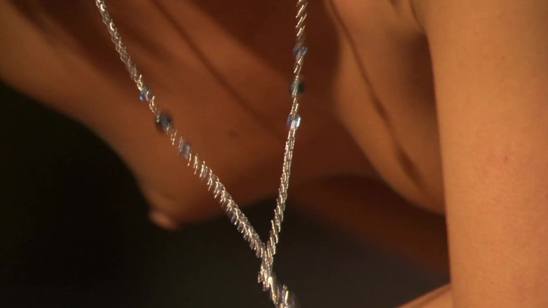 Bananas with Melons: 火辣东方水疗场景02夜间在泳池边做爱