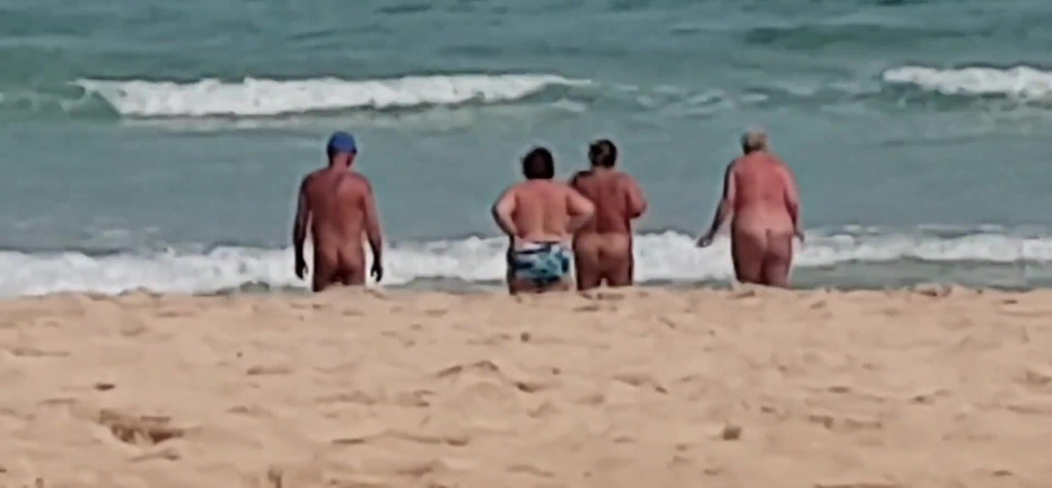 Uk Joolz: Bogel di Laut dengan Perempuan!