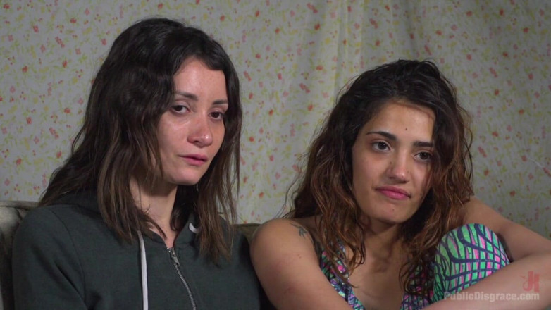 Public Disgrace by Kink: Penelope ve Valentina açgözlü bir grup sikişiyor