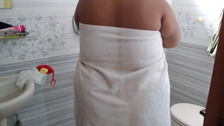 Aria Mia: Mẹ kế bị đụ