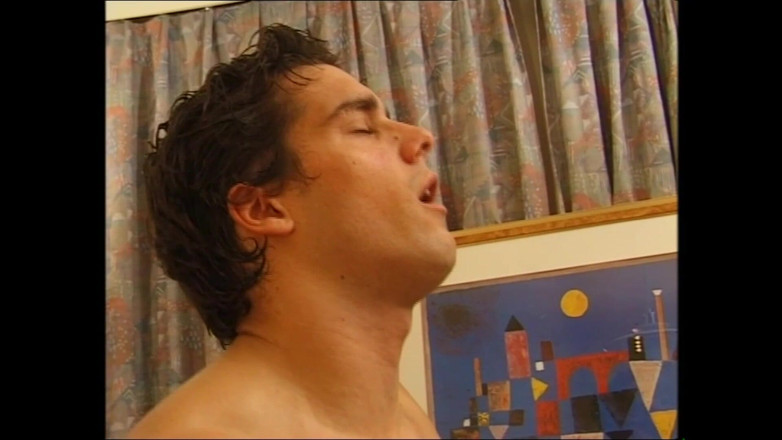 MMV films - The Original: Si rambut coklat berkongkek dubur di pantai