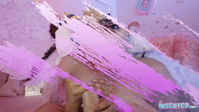 Inserted: EINGEFÜHRT, Numi Zarah hat einen magischen trick