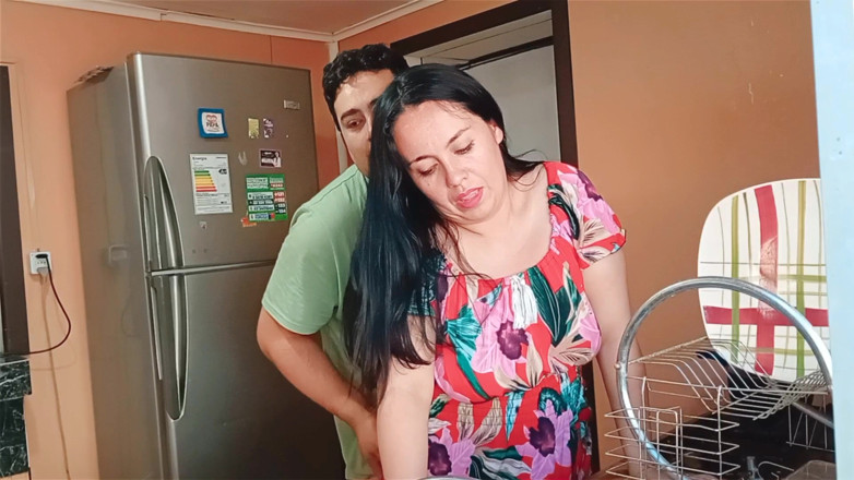 BBW Kelly Mom: Mommy Gets Fucked in the Kitchen by Her Perverted Stepson