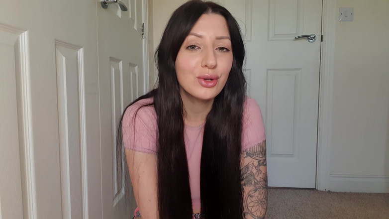 Tattooed Temptress: 나는 더 나은 자지를 찾았어