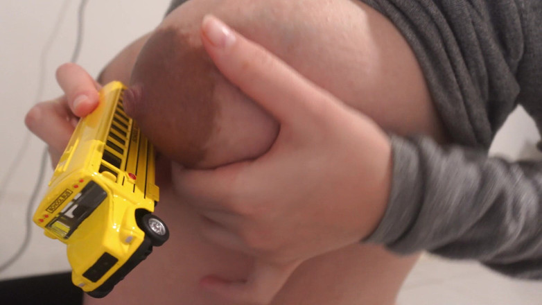 AmayaMori: Obří macecha chce jíst drobnou školu