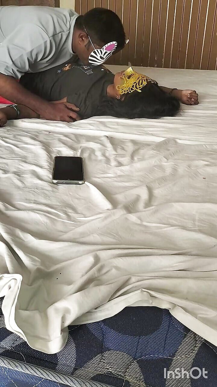 Funny couple porn studio: Tamilska par missionär och cowgirl position