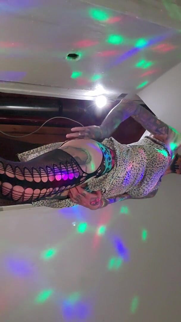 JennieLynn: Glory hole play time