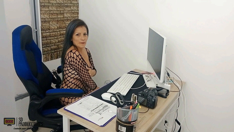 donato: Поймать мою сводную сестру на видеозвонке с другом и в конечном итоге трахаю ее