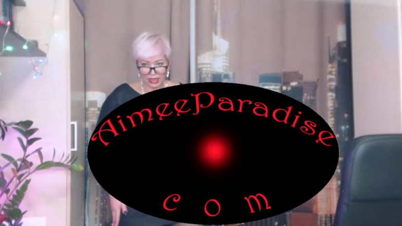 AimeeParadise: Hot MILF bitch AimeeParadise: the last privates of this summer...