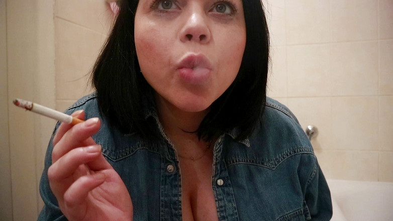 Shione Cooper: Shione Cooper беременна, но курит