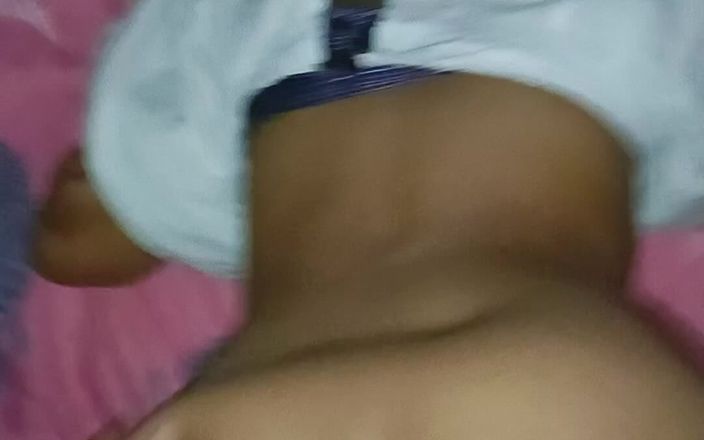 Well cum: Une bhabhi desi aime le sexe hardcore et profite du...