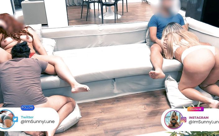 Suny Lune: Dos parejas calientes, dos latinas universitarias sexy con grandes