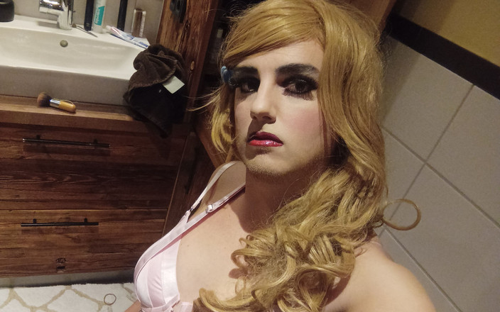 Zoeycdgirl: Menunggang 10 Inci