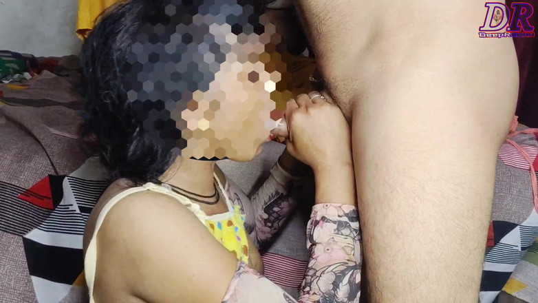 DeepReenu123: 2人の女性の不倫に巻き込まれた村の少年、若い女性のお尻、少年も楽しんだ