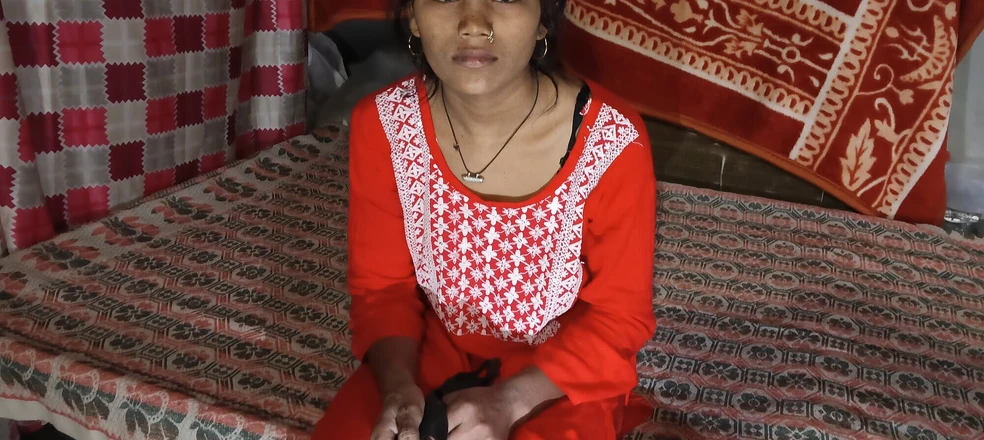 Laxmi deshi: Indisch Deshi dorp Randi hard neuken
