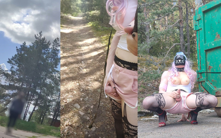 Miolee: Tôi bị bắt gặp bởi một người lạ trong khi...